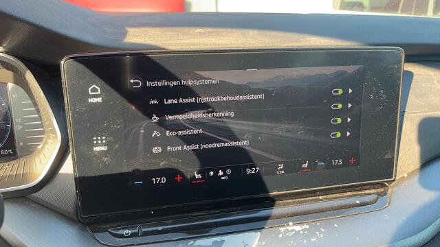 Skoda OCTAVIA Combi 1.0 TSI Business Edition TREKHAAK / STOELVERW / STUURVERW / VIRTUAL / FULL LED / KEYLESS / CARPLAY / NL-AUTO