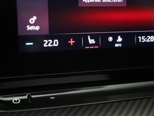 Skoda OCTAVIA Combi 1.4TSI 180kW/245PK RS iV PHEV DSG · Panoramadak · Keyless · Apple/Android Car Play