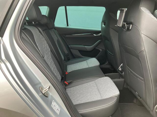 Skoda OCTAVIA Combi Sportline Tour 1.5 TSI 150 PK DSG | Automaat | Trekhaak | Navigatie & Winter pakket | ¤ 2.950 tour voordeel |