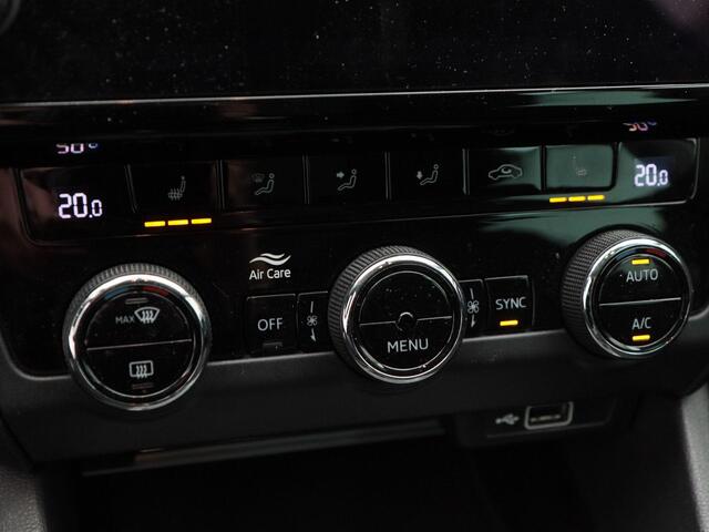 Skoda OCTAVIA Combi 1.0 TSi 115 Pk Business Edition Plus | Camera | Stoel verwarming | Full LED | Navigatie | Cruise Control | Climatronic | 17 Inch | 142.689 Km !!