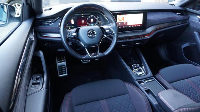 Skoda OCTAVIA Combi 1.4 TSI 245pk RS iV PHEV Business Pano.Dak *Black Optik* RS Seats LED 19inch LM Keyless *Steel Grey*