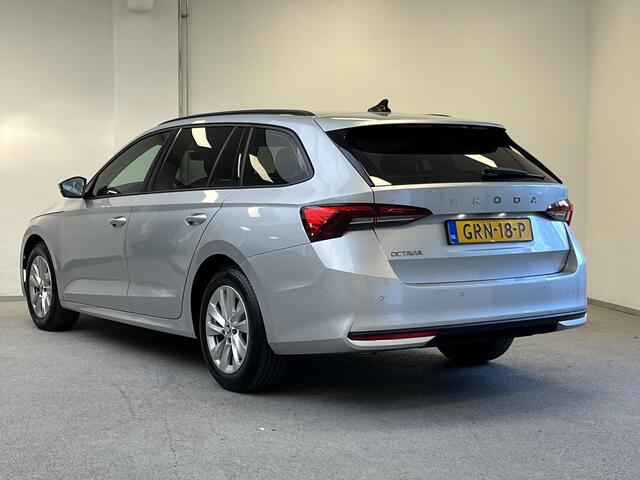 Skoda OCTAVIA Combi 1.5 TSI Edition | TREKHAAK | STOELVERWARMING |