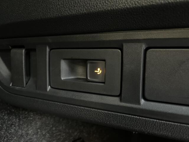 Skoda OCTAVIA Combi 1.5 TSI Edition | TREKHAAK | STOELVERWARMING |