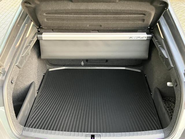 Skoda OCTAVIA Business Edition 1.5 TSI DSG | Automaat | Navigatie | Adaptieve cruise control | Apple Carplay/Android Auto | 17" lichtmetalen velgen |