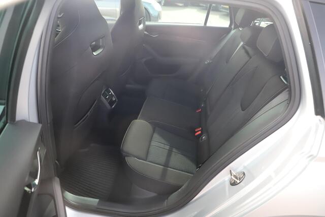 Skoda OCTAVIA Combi 1.0 e-TSI Sport Business Automaat Sportstoelen 17 inch LMV Navigatie Clima Adaptive Cruise Sfeerverlichting