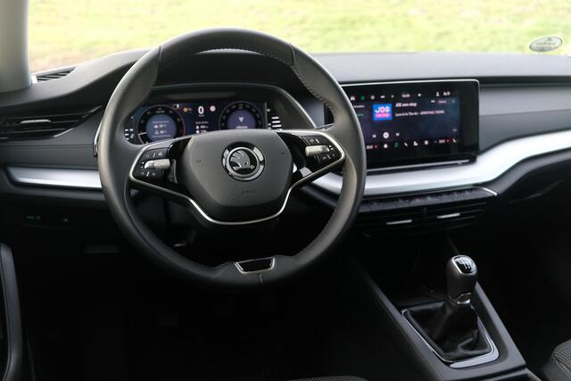 Skoda OCTAVIA Combi 1.5 TSI Edition | TREKHAAK | 17" GEMINI VELGEN | APPLE CAR PLAY | 'SUNSET'