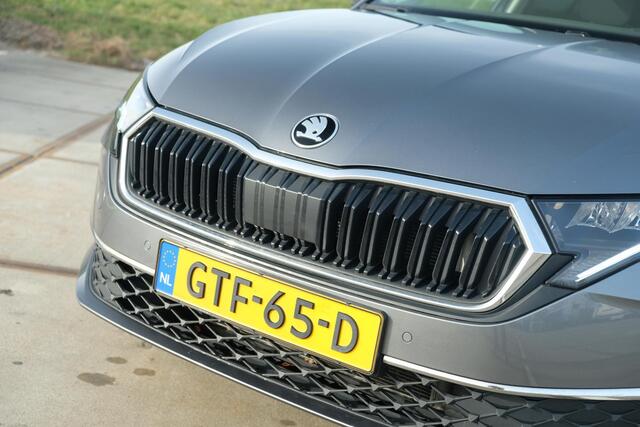 Skoda OCTAVIA Combi 1.5 TSI Edition | TREKHAAK | 17" GEMINI VELGEN | APPLE CAR PLAY | 'SUNSET'