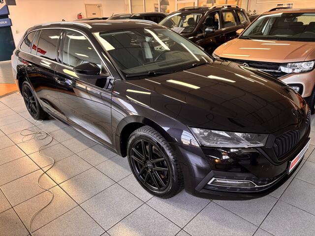 Skoda OCTAVIA Combi 1.4 TSI iV PHEV DODE HOEK - ELEK A.KLEP - KEYLESS Business Edition Plus