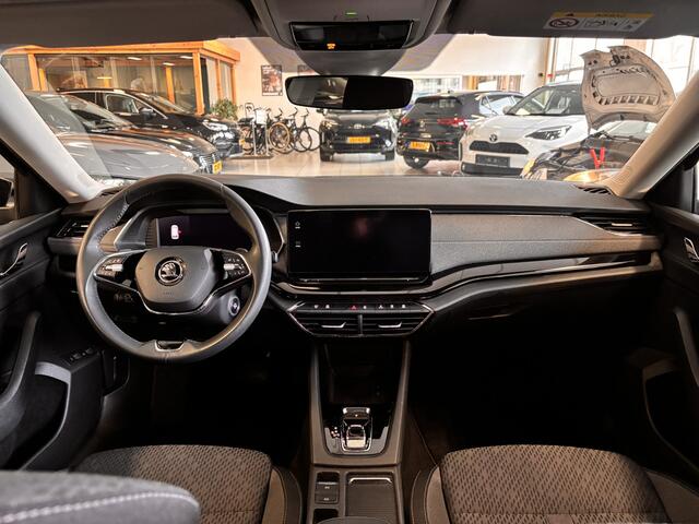 Skoda OCTAVIA Combi 1.4 TSI iV PHEV DODE HOEK - ELEK A.KLEP - KEYLESS Business Edition Plus