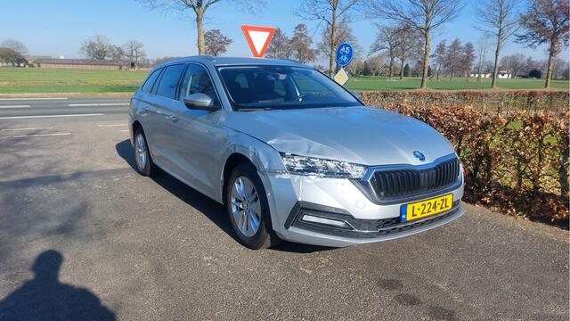 Skoda OCTAVIA Combi 1.0 TSI Business Edition CLIMA/NAVI/LED BJ 2021