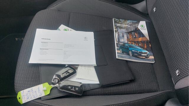 Skoda OCTAVIA Combi 1.0 TSI Business Edition CLIMA/NAVI/LED BJ 2021