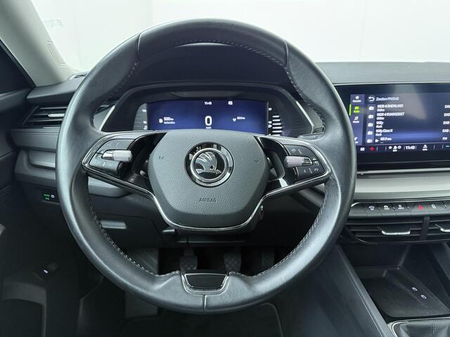 Skoda OCTAVIA Combi 1.0 TSI Business Edition | 110 PK | LED verlichting | Navigatiesysteem | Apple Carplay/Android Auto |