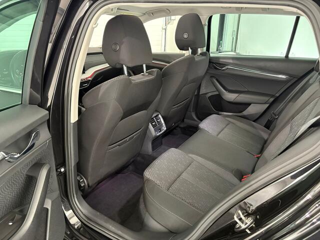 Skoda OCTAVIA Combi 1.4 TSI iV PHEV Sportline Business | SCHUIF-KANTEL | STOEL-STUURVERW. | CARPLAY |