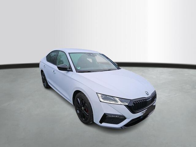 Skoda OCTAVIA 1.4 TSI RS iV 245pk PHEV Business / Trekhaak / Navigatie / Adaptive Cruise / Head Up