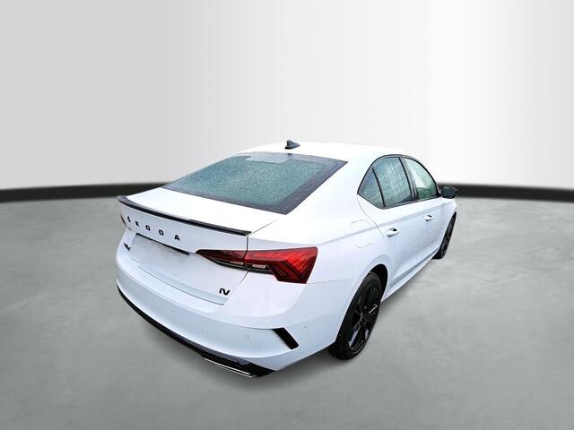 Skoda OCTAVIA 1.4 TSI RS iV 245pk PHEV Business / Trekhaak / Navigatie / Adaptive Cruise / Head Up