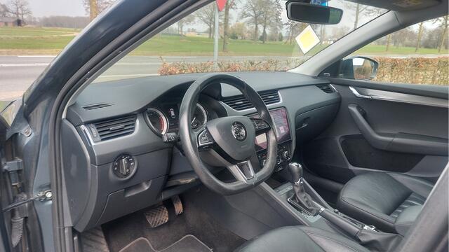 Skoda OCTAVIA Combi 1.0 TSI Greentech Style Business CLIMA/NAVI/DSG BJ 2018