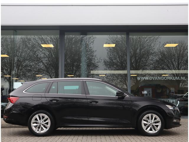 Skoda OCTAVIA Combi 1.0 e-TSI Business Edition Plus Automaat