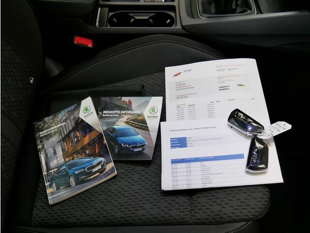 Skoda OCTAVIA Combi 1.0 TSi Style Pano/Navi/TH/SV/Carplay (all-incl. prijs)