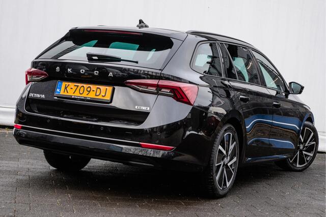 Skoda OCTAVIA Combi 1.0 e-TSI Sport Business Sportstoelen/ Virtual dash/ Carplay/ Elek. achterklep/ Cruise control