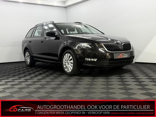 Skoda OCTAVIA Combi 1.2 TSI Greentech Ambition Businessline Airco, A start stop, Cruise control, Mistlamp, Radio, Bluetooth
