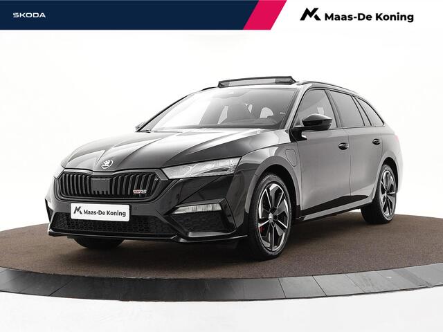 Skoda OCTAVIA Combi 1.4 TSI RS iV PHEV Business · Panoramadak · Elektrische stoelverstelling · Stoel, Stuur & achterbank verwarming · Apple/Android Car Play · Dodehoeksensor ·