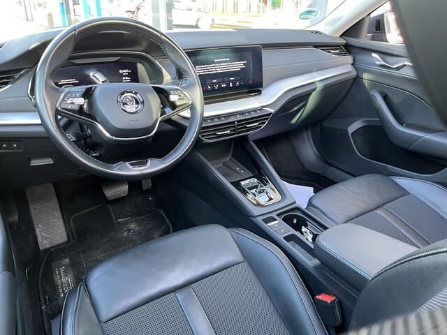 Skoda OCTAVIA Combi 1.4 TSI iV PHEV Style / AUTOMAAT/ PANO/ DCC/ DODEHOEK/ MEMORYSEAT/ PARK.SENSOR.V+A/ CAMERA/ STUUR+STOELVERWARM.V+A/ HEAD-UP/ KEYLESS/ ELEK.KLEP/ SMARTLINK/ ACC/ DAB/ CLIMA/ NAVI/ 18'' LMV