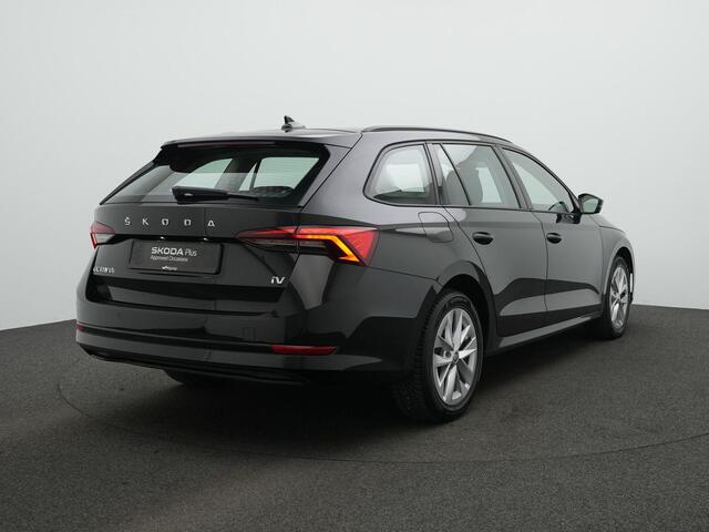 Skoda OCTAVIA Combi 1.4 TSI iV 204 pk PHEV Business Edition | Navigatie | Carplay | Parkeersensoren achter | 2-zone Climatronic