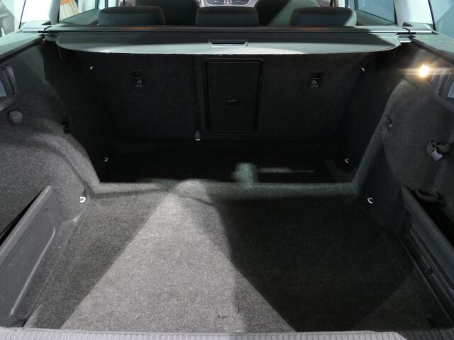 Skoda OCTAVIA Combi 1.5 TSI Greentech Ambition Business - Elektrisch glazen panorama-dak - Sensor v+a - 17" lmv - Afneembare trekhaak - Stoelverwarming