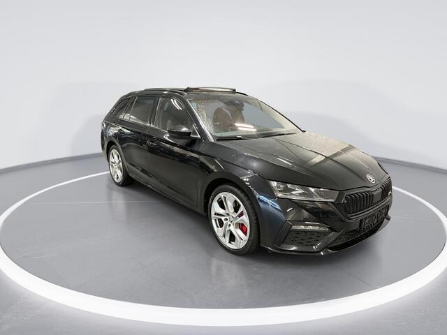 Skoda OCTAVIA Combi 1.4 TSI 245pk DSG RS iV PHEV Business · Panoramadak · CANTON Audio 3 Elek. Voorstoelen · Camera · Head-Up · Dodehoek Detectie · 19'' Inch ·