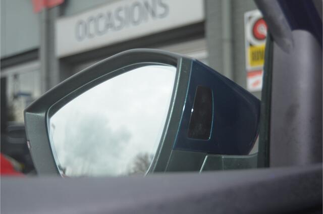 Skoda OCTAVIA Combi 1.4 TSI iV PHEV Business Edition Plus leder trekhaak 12 mnd. gar.