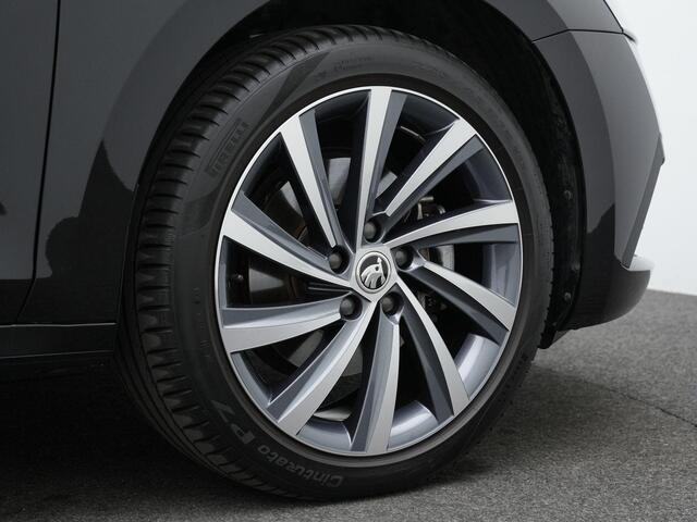 Skoda OCTAVIA Combi 1.4 TSI iV 204 pk PHEV Ambition | Matrix LED | Stuur-/achterbankverwarming | Achteruitrijcamera