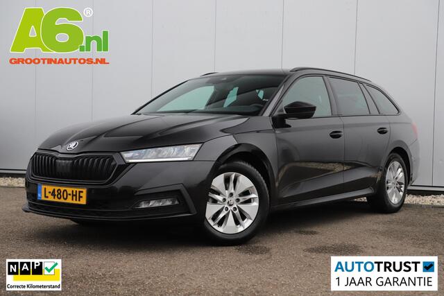 Skoda OCTAVIA Combi 1.0 e-TSI Sport Business Automaat Sportstoelen 16 inch LMV Navigatie Clima Adaptive Cruise Sfeerverlichting Carplay Android PDC