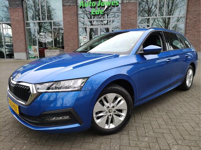 Skoda OCTAVIA Combi 1.0 TSI Business Edition Trekhaak - Getinte ruiten - Dealeronderhouden - NL auto