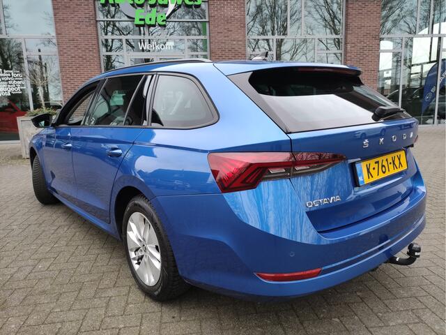 Skoda OCTAVIA Combi 1.0 TSI Business Edition Trekhaak - Getinte ruiten - Dealeronderhouden - NL auto