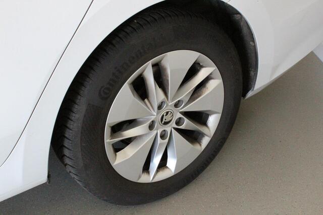 Skoda OCTAVIA Combi 1.0 TSI Business Edition | AFN-TRHAAK | CLIMA | CRUISE | PDC-V/A | CARPLAY | 16'LMV | DAB | E-KLEP |