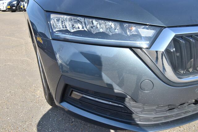 Skoda OCTAVIA Combi 1.0 e-TSI Business Edition , VIRTUAL COCKPIT , NAVI , CLIMATR , PDC V+A , LED KOPL ,