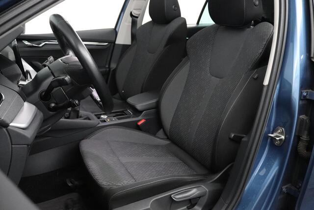 Skoda OCTAVIA Combi 1.5 TSI 150pk First Edition | Panoramadak | Trekhaak | Stoelverwarming |