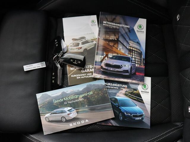Skoda OCTAVIA Combi 1.4 TSI RS iV PHEV Business | VOL! | ACC | Panoramadak | Camera!