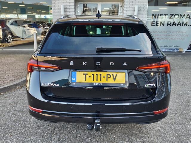 Skoda OCTAVIA Combi 1.0 e-TSI Business Edition Plus | Trekhaak | Navi | Sensoren v/a