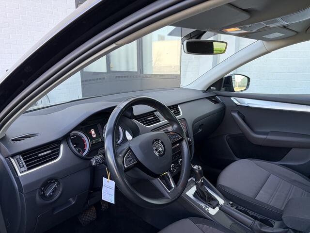 Skoda OCTAVIA 1.0 TSI Greentech Style Business DSG 115 PK. Prachtige en als nieuw rijdende auto !!!