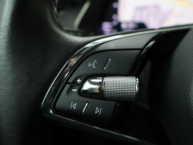 Skoda OCTAVIA Combi 1.0 TSI Ambition | 110 PK | Trekhaak wegklapbaar | Navigatiesysteem | Led verlichting |