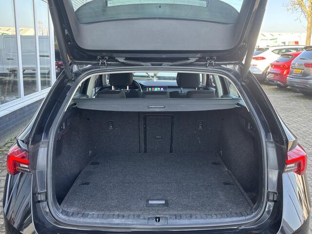 Skoda OCTAVIA Combi 1.0 e-TSI Business Edition | Sfeerverlichting | Parkeersensoren | Apple Carplay | Lane Assist