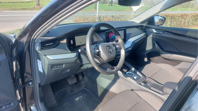 Skoda OCTAVIA Combi 1.4 TSI iV PHEV Business Edition CLIMA/NAVI/PANO/LED BJ 2021