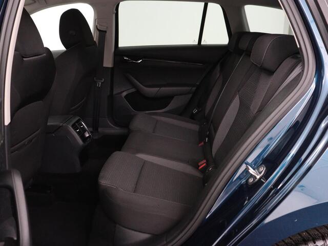 Skoda OCTAVIA 1.4 TSI iV PHEV Business Edition | Adaptive cruise | Stuurverwarming | Carplay | Navigatie | Parkeerhulp | Full LED | Climate control | Digital Cockpit | Bluetooth | Plug In