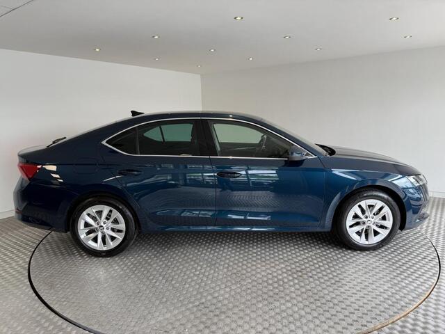Skoda OCTAVIA 1.0 TSI Style Apple/Android, Stoelverwarming