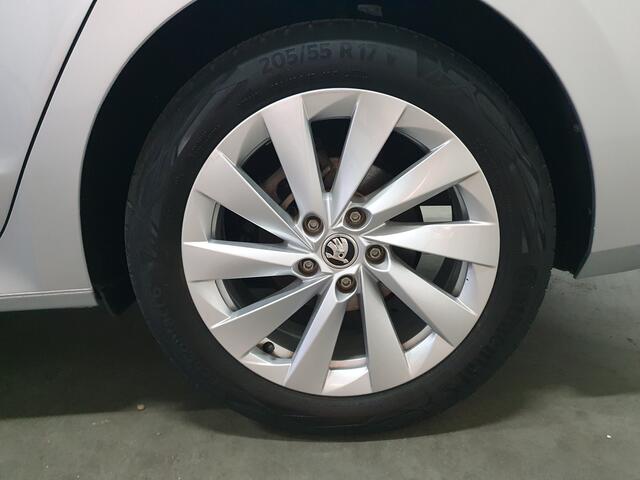 Skoda OCTAVIA Combi 1.0 e-TSI Business Edition NAVI/CARPLAY/LED/LMV/TRHAAK