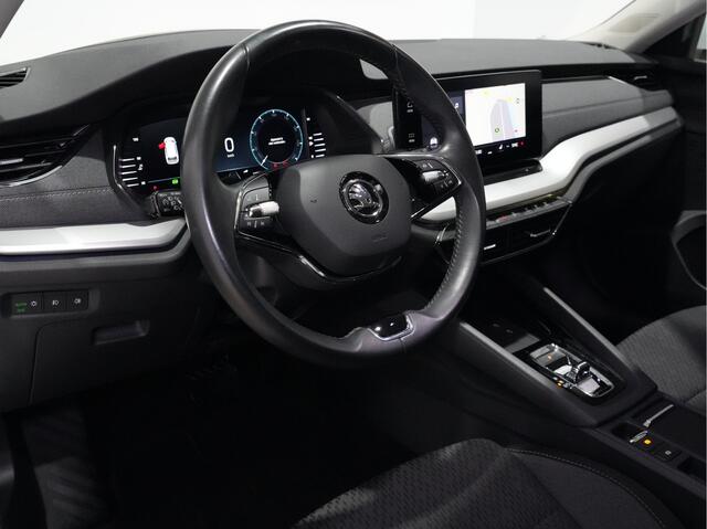 Skoda OCTAVIA Combi 1.0 e-TSI Business Edition Plus | Navigatie | Memory | LED | Camera | Stoelverw. 339