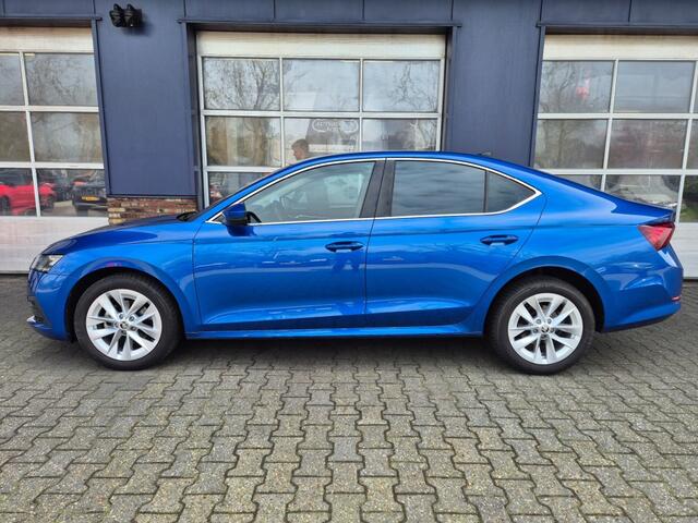 Skoda OCTAVIA 1.0 E-TSI Bussines Edition Plus, Automaat, Trekhaak, Stuur/stoel verwarming, ACC Carplay, ALL IN Prijs!