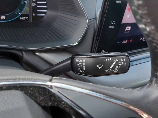 Skoda OCTAVIA Combi 1.0 TSI 110pk Ambition | Origineel NL | Navi | Apple Carplay+Android Auto | Clima | Cruise | Led Koplampen | Rijstrook+Licht+Regensensor | Pdc | 16''lm | Trekhaak