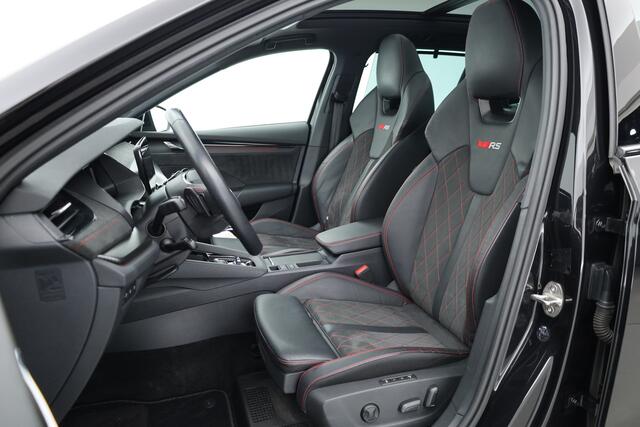 Skoda OCTAVIA 1.4 TSI RS iV PHEV Business | S/K-Dak | HUD | Massage+Memory | Camera+PDC | Canton | Stoel- Stuurverw. | Nav+Carplay | Dodehoek | Bucket-Seats | Sfeerverl. V